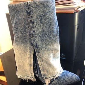 Never worn Steve Madden jean boots!